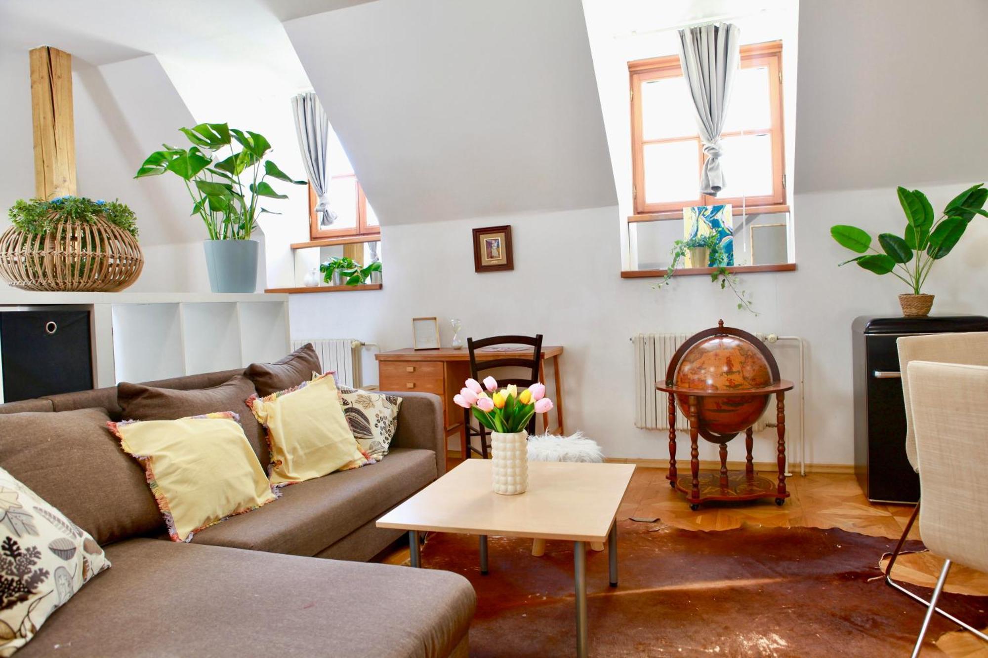 Beethoven Apartment Bratislava Buitenkant foto